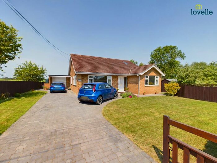 3 Bedroom Detached Bungalow For Sale In Cliff Road, Spridlington, LN8