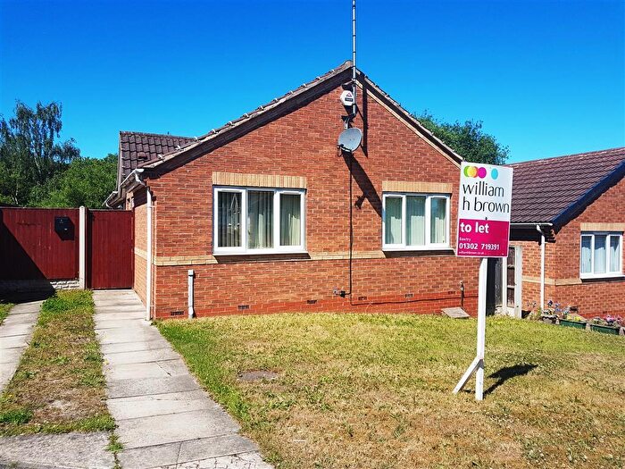 3 Bedroom Detached Bungalow To Rent In Rayton Court, Bircotes, Doncaster, DN11