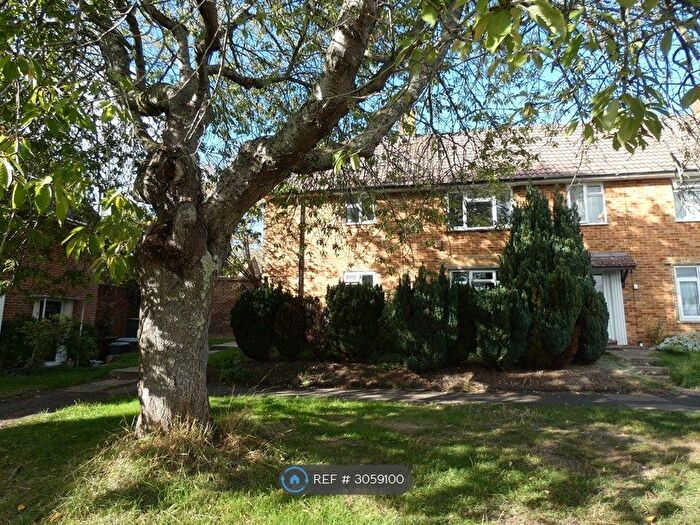 2 Bedroom Maisonette To Rent In Pemerton Road, Winchester, SO22