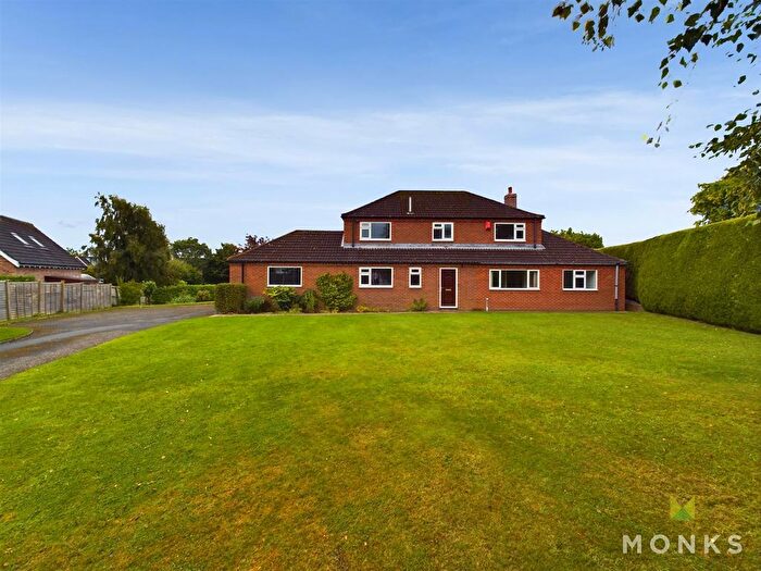 4 Bedroom Detached House For Sale In Croeswylan Lane, Oswestry, SY10