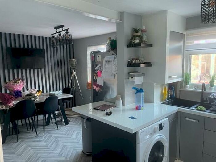 3 Bedroom Terraced House To Rent In Warren Avenue, Southsea, Hampshire, PO4