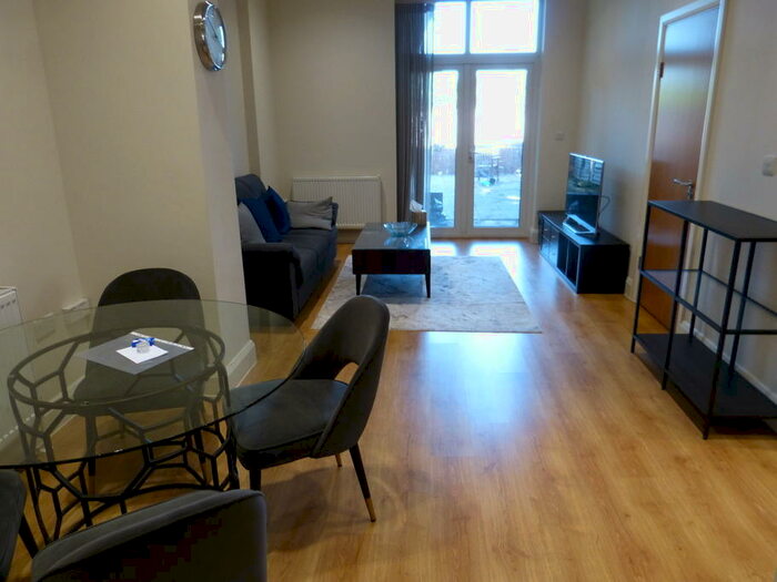 2 Bedroom Property To Rent In North End Road, London, NW11