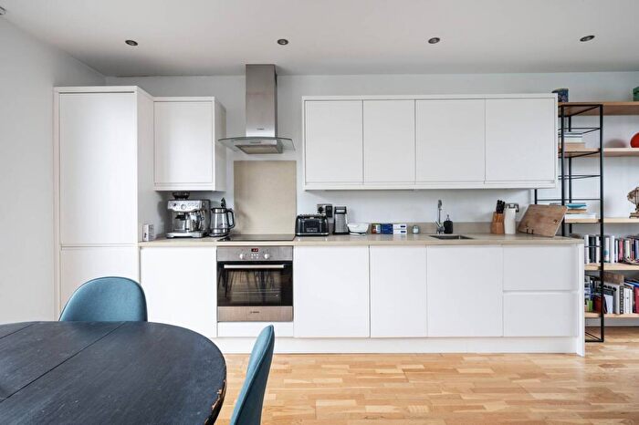 1 Bedroom Flat For Sale In Hackney Road, Columbia Road, London, E2