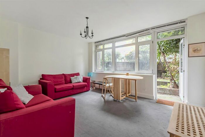 2 Bedroom Property To Rent In Mendham Place, Bermondsey Street, SE1