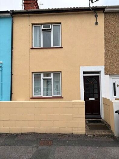 3 Bedroom Terraced House To Rent In Alexandra Road, Swindon, SN1