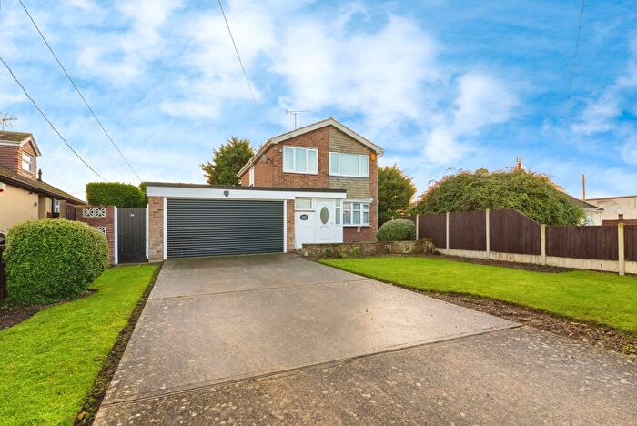 3 Bedroom Detached House For Sale In Walton Road, Kirby-Le-Soken, Frinton-On-Sea, Essex, CO13