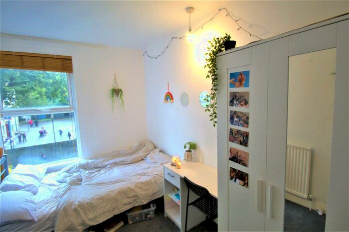 4 Bedroom Terraced House To Rent In Pomona Street, S11