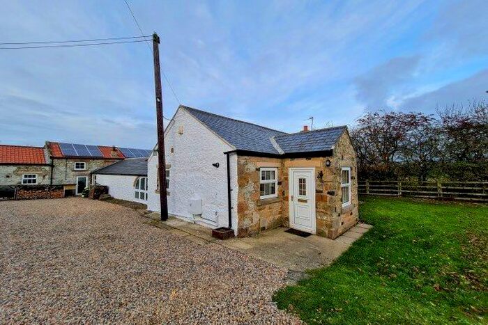 3 Bedroom Bungalow To Rent In Red House Farm Cottage, Newton Aycliffe DL5
