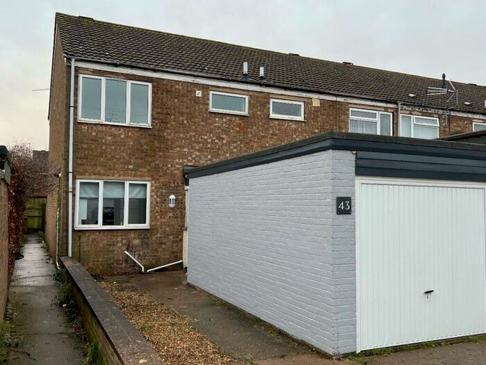 3 Bedroom Semi-Detached House To Rent In Cherry Road, Wisbech, PE13