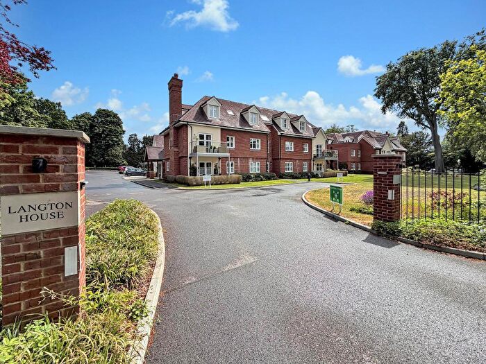2 Bedroom Retirement Property For Sale In Westhall Road, Warlingham, Surrey, CR6
