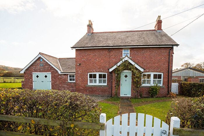 4 Bedroom Detached House For Sale In Holywell Road, St. Asaph, LL17