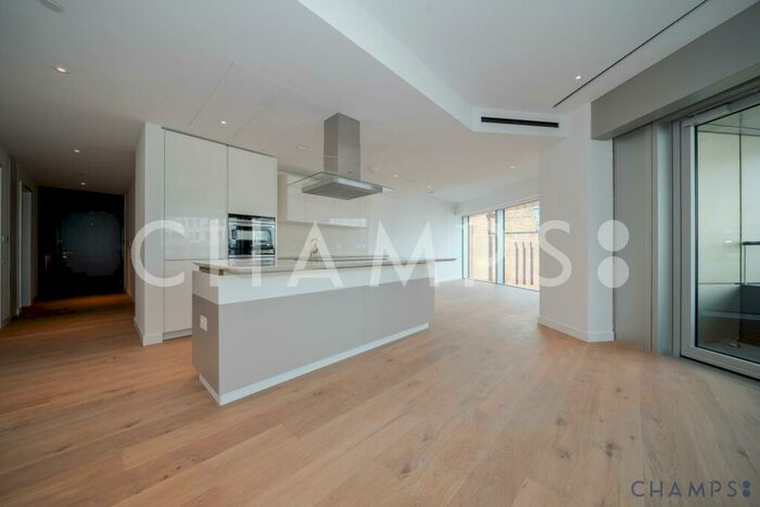 3 Bedroom Flat To Rent In Alder House, Electric Boulevard, SW11