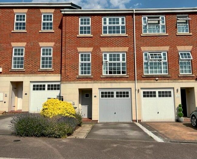 3 Bedroom Terraced House To Rent In Samian Close, Worksop, S81