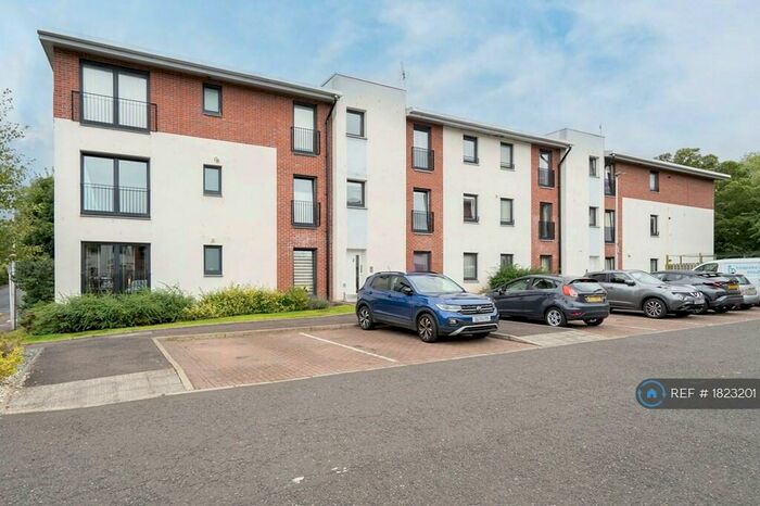 2 Bedroom Flat To Rent In New Mart Gardens, Edinburgh, EH14