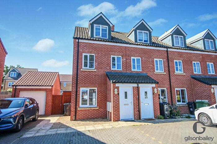 3 Bedroom House To Rent In Beaumont Crescent, Hethersett, Norwich, NR9