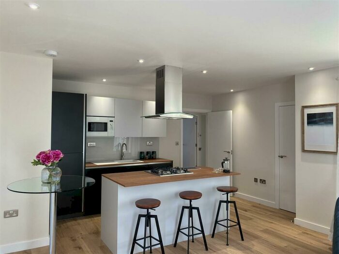 2 Bedroom Apartment To Rent In Kirkdale Road, Sydenham, London, SE26