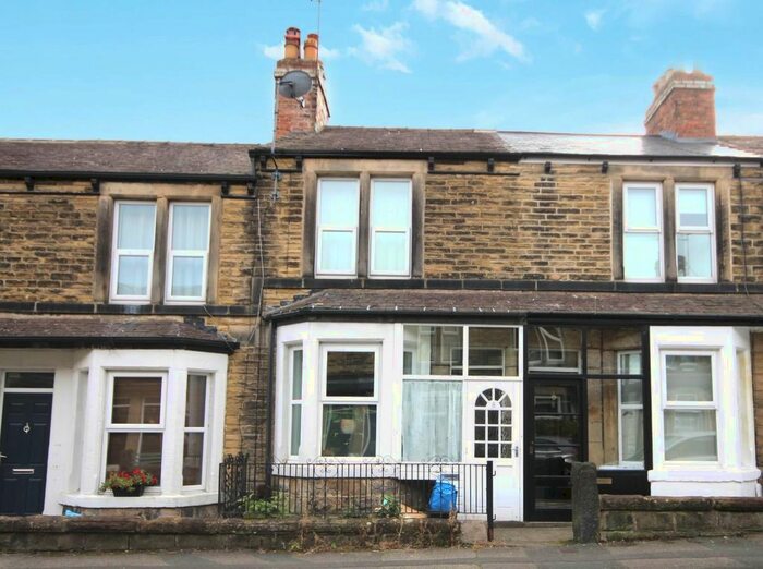 2 Bedroom Terraced House To Rent In Regent Avenue, Harrogate, HG1