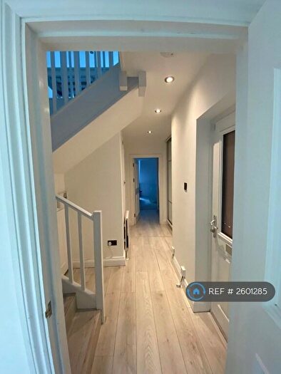 3 Bedroom End Of Terrace House To Rent In Elephant Lane, London, SE16