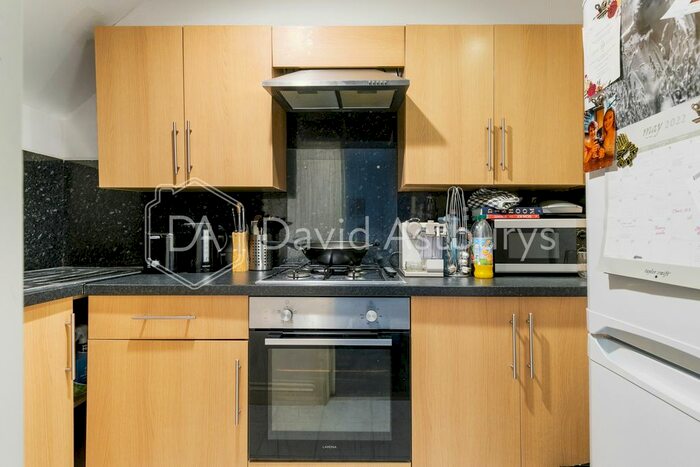 1 Bedroom Flat To Rent In Cardwell Terrace, Tufnell Park, London, N7