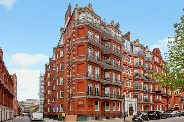 5 Bedroom Flat To Rent In Cadogan Square, London, SW1X