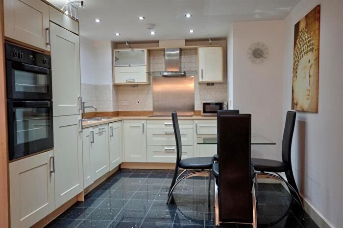 2 Bedroom Apartment To Rent In Blundellsands Road West, Blundellsands, Liverpool, L23