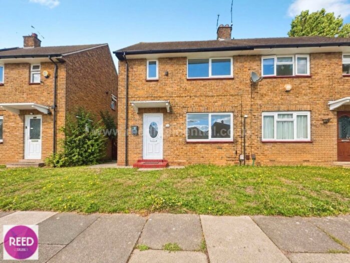 3 Bedroom Property For Sale In Sidmouth Avenue, Westcliff On Sea, SS0