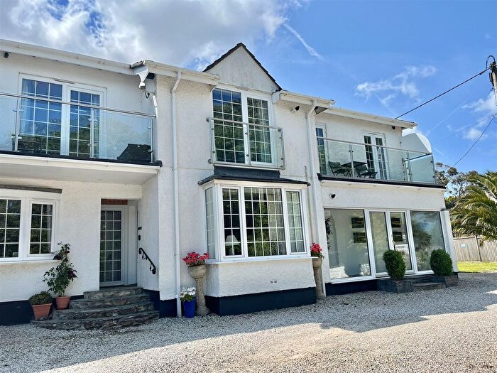 2 Bedroom Flat To Rent In Trencrom Lane, Carbis Bay, St. Ives, TR26