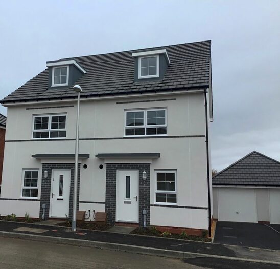 4 Bedroom Town House To Rent In Ffordd Y Spitfire, St Athan, Barry, CF62