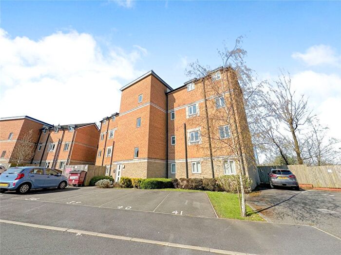 2 Bedroom Flat To Rent In Lostock Lane, Lostock, Bolton, Greater Manchester, BL6