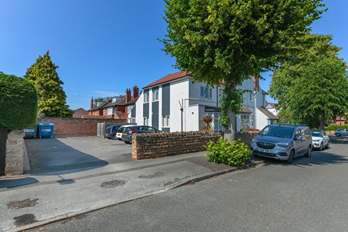 2 Bedroom Flat To Rent In Melton Road, West Bridgford, NG2