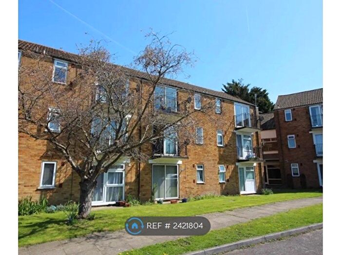 1 Bedroom Flat To Rent In Rhodaus Close, Canterbury, CT1