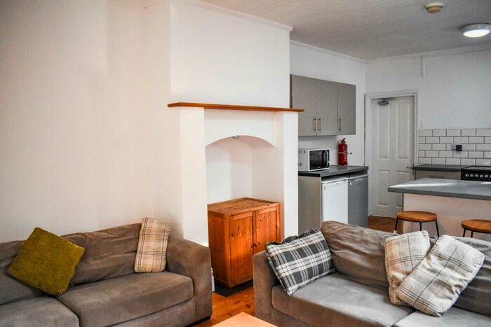 6 Bedroom Terraced House To Rent In Richmond Road, Lincoln, LN1