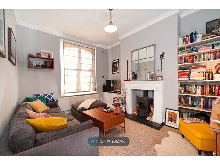 1 Bedroom Terraced House To Rent In Tufnell Park Road, London, N7