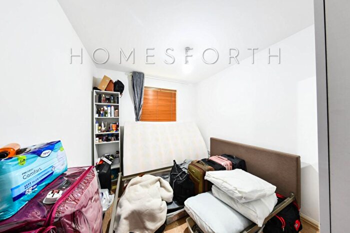 1 Bedroom Flat For Sale In Draycott Close, Cricklewood, NW2