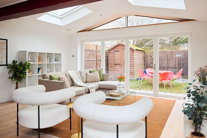 4 Bedroom Terraced House For Sale In Basevi Way, London, SE8