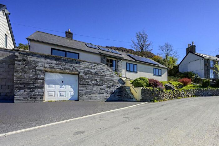 4 Bedroom Detached Bungalow For Sale In Cae Clyd, Manod, Blaenau Ffestiniog, LL41