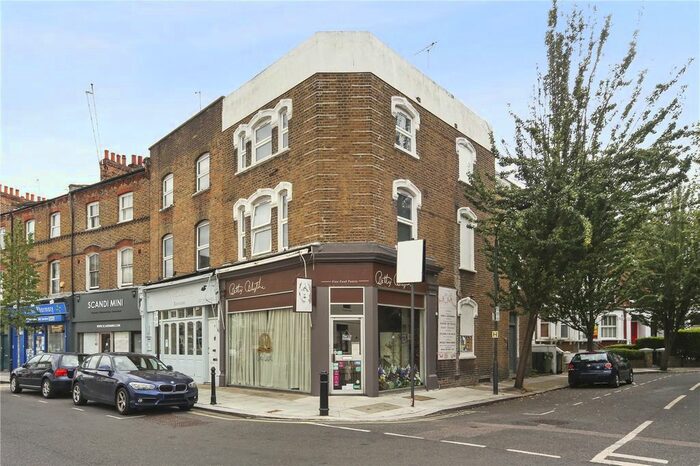 1 Bedroom Flat To Rent In Blythe Road, Brook Green, London, W14
