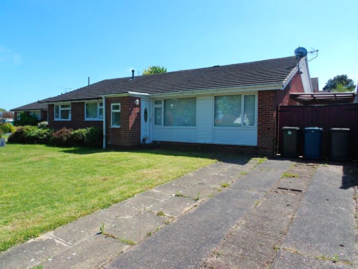 2 Bedroom Semi-Detached Bungalow To Rent In Porchester Road, Nottingham, NG13
