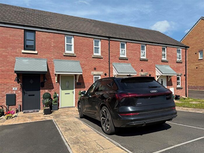 2 Bedroom Terraced House For Sale In Dan Y Cwarre, Carway, Kidwelly, SA17