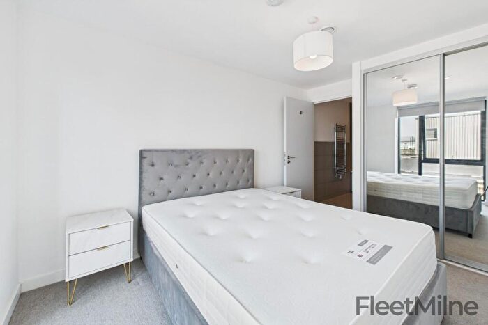 2 Bedroom Apartment To Rent In Lionel Street, B3