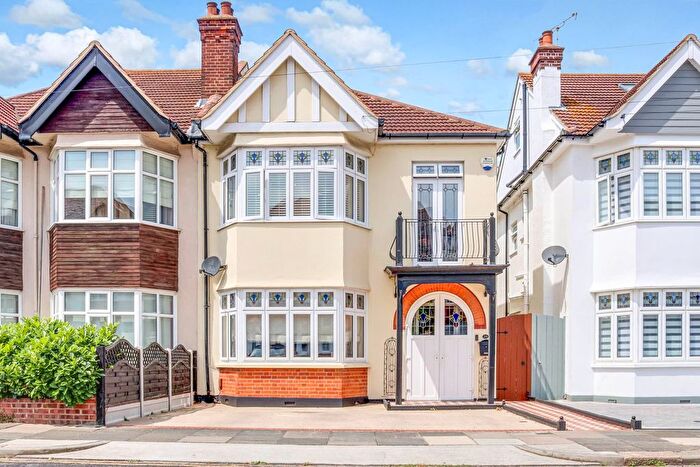 4 Bedroom Semi-Detached House For Sale In Warwick Road, Thorpe Bay, SS1