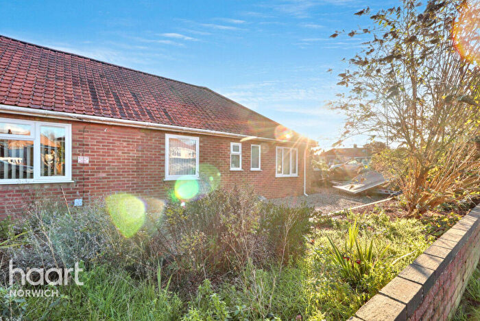 3 Bedroom Detached Bungalow For Sale In Oval Road, Norwich, NR5