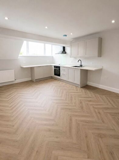 2 Bedroom Flat To Rent In Alfred Road, Prenton, CH43