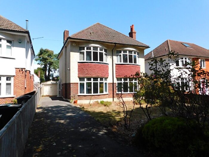 4 Bedroom Detached House For Sale In Carbery Avenue, Bournemouth, BH6