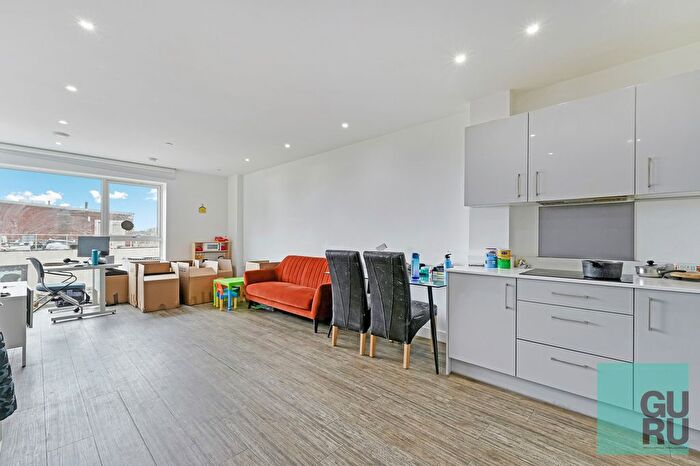 2 Bedroom Flat To Rent In Harrow One, London, HA1