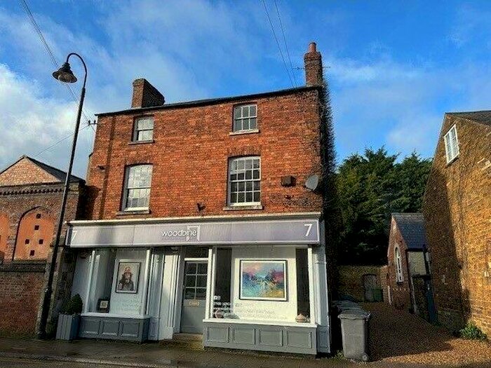 2 Bedroom Flat To Rent In Orange Street, Uppingham, Oakham, LE15