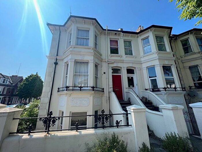 1 Bedroom Flat To Rent In Sackville Road, Hove, BN3