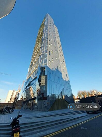 2 Bedroom Flat To Rent In Dollar Bay, London, E14