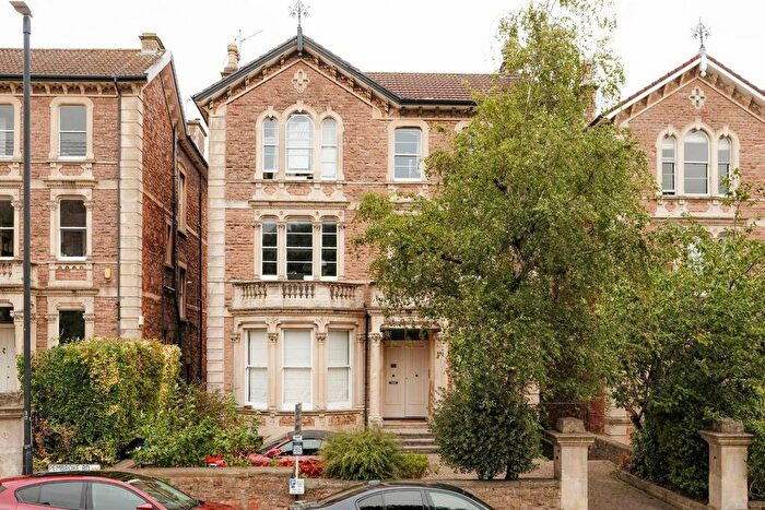 3 Bedroom Apartment For Sale In Pembroke Road | Clifton, BS8