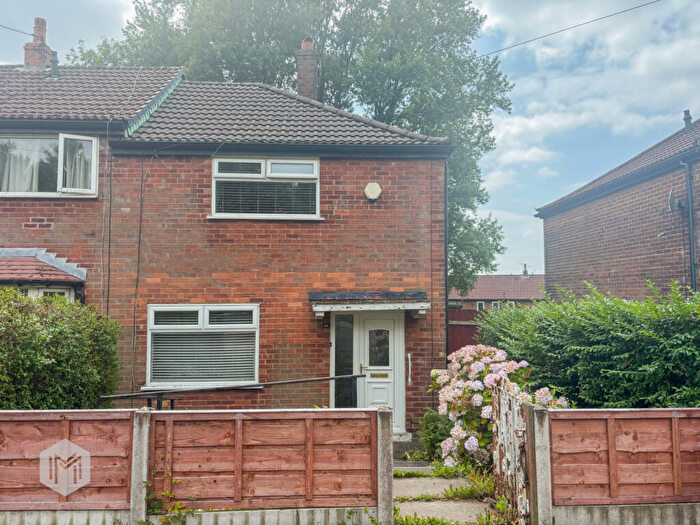 2 Bedroom End Of Terrace House To Rent In Crossdale Road, Bolton, Greater Manchester, BL2